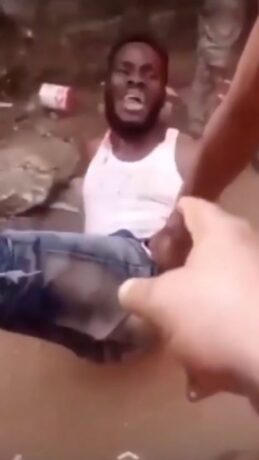  Nigerian man caught after digging a grave in his room and attempting to bury his victim alive (video)