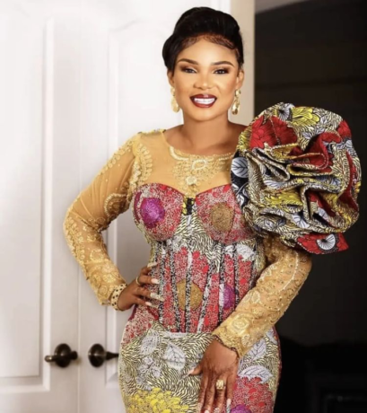 Top 10 ways to mix your Ankara fabrics to stand out
